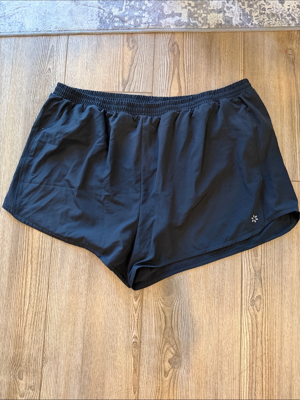 Nine West Black Active Elastic-Waist Shorts